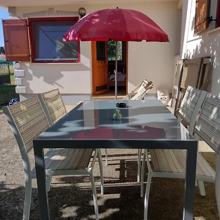 200 Meters From The Sea With Garden Apartment